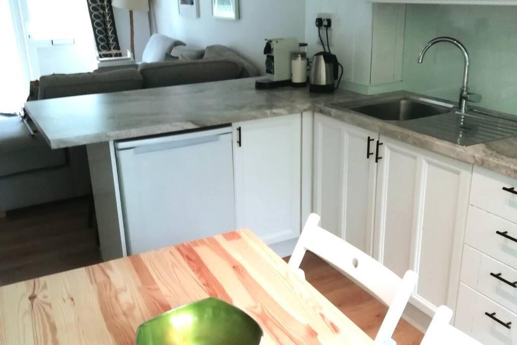 2 Bed Villa With Full Use Of Site Facilities New Quay Εξωτερικό φωτογραφία